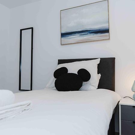 Stunning Luxury Stay By Vichy Kingston upon Hull Exterior photo